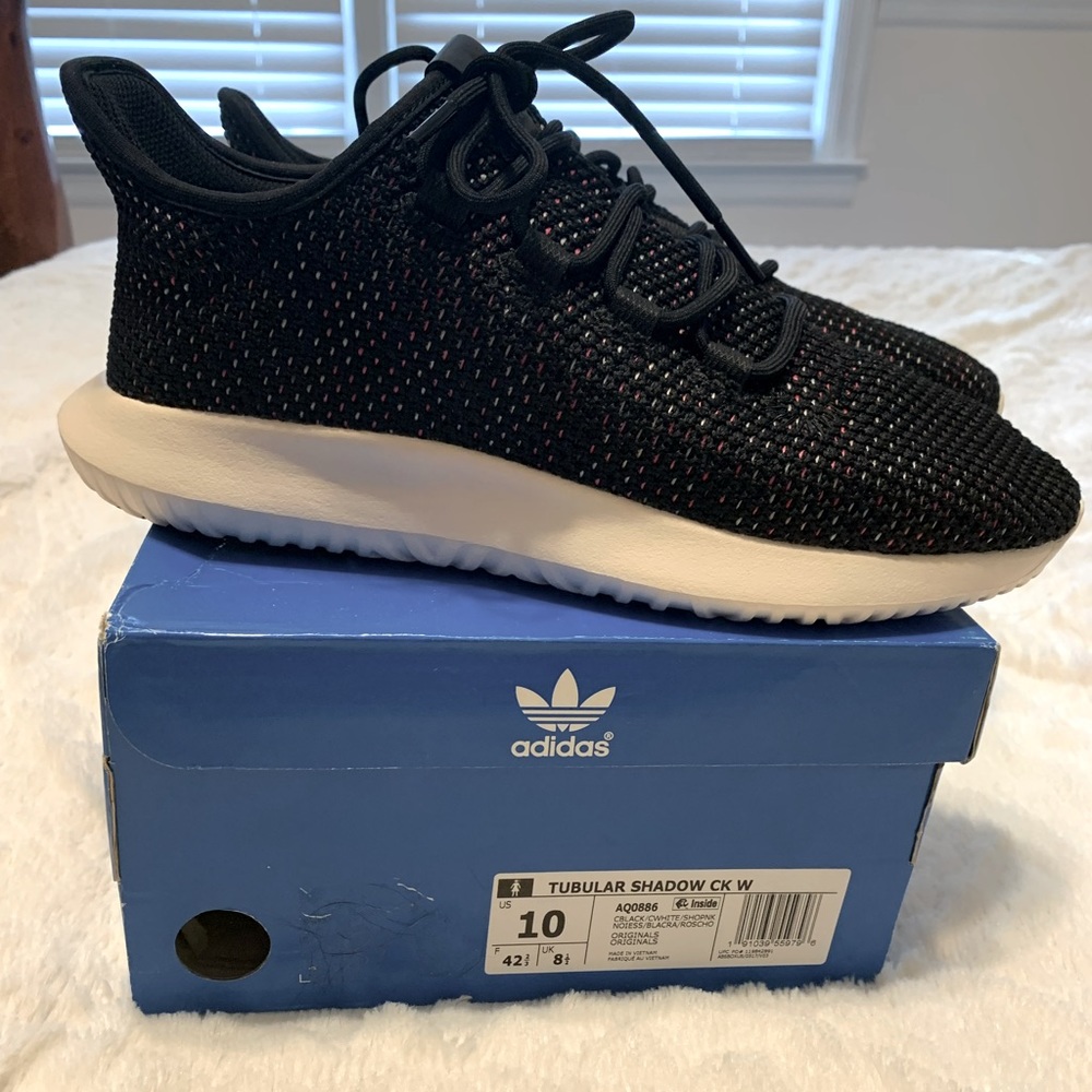 NEW Adidas Tennis Shoes - Size 10
